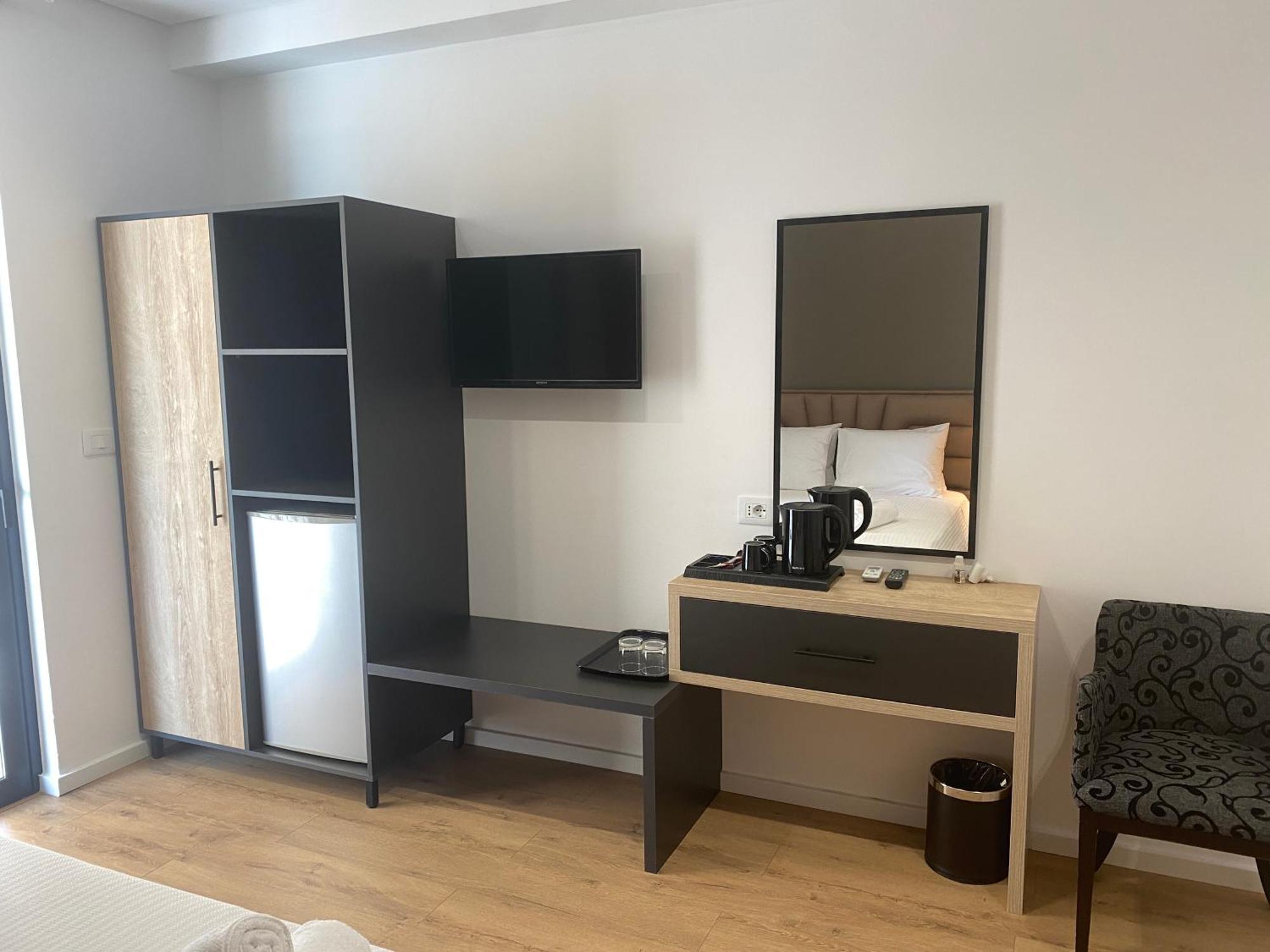 Augusto Rooms Sarande Exterior photo